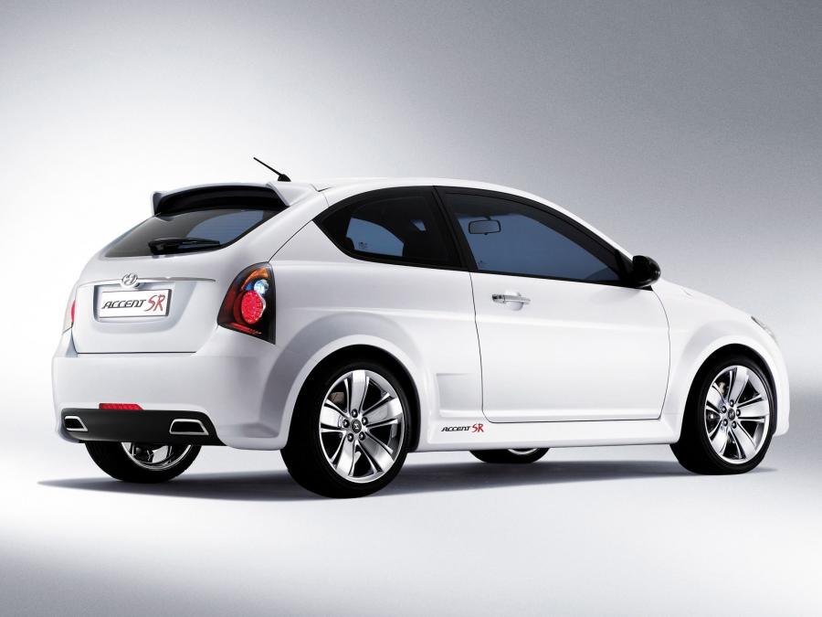  Hyundai Accent SR Concept 2005 года  (фото 14 из 14)